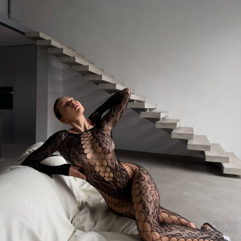 Еротичний бодістокінг з вирізами “Provocative Mesh” (Чорний/Червоний) / Комбінезон-сітка